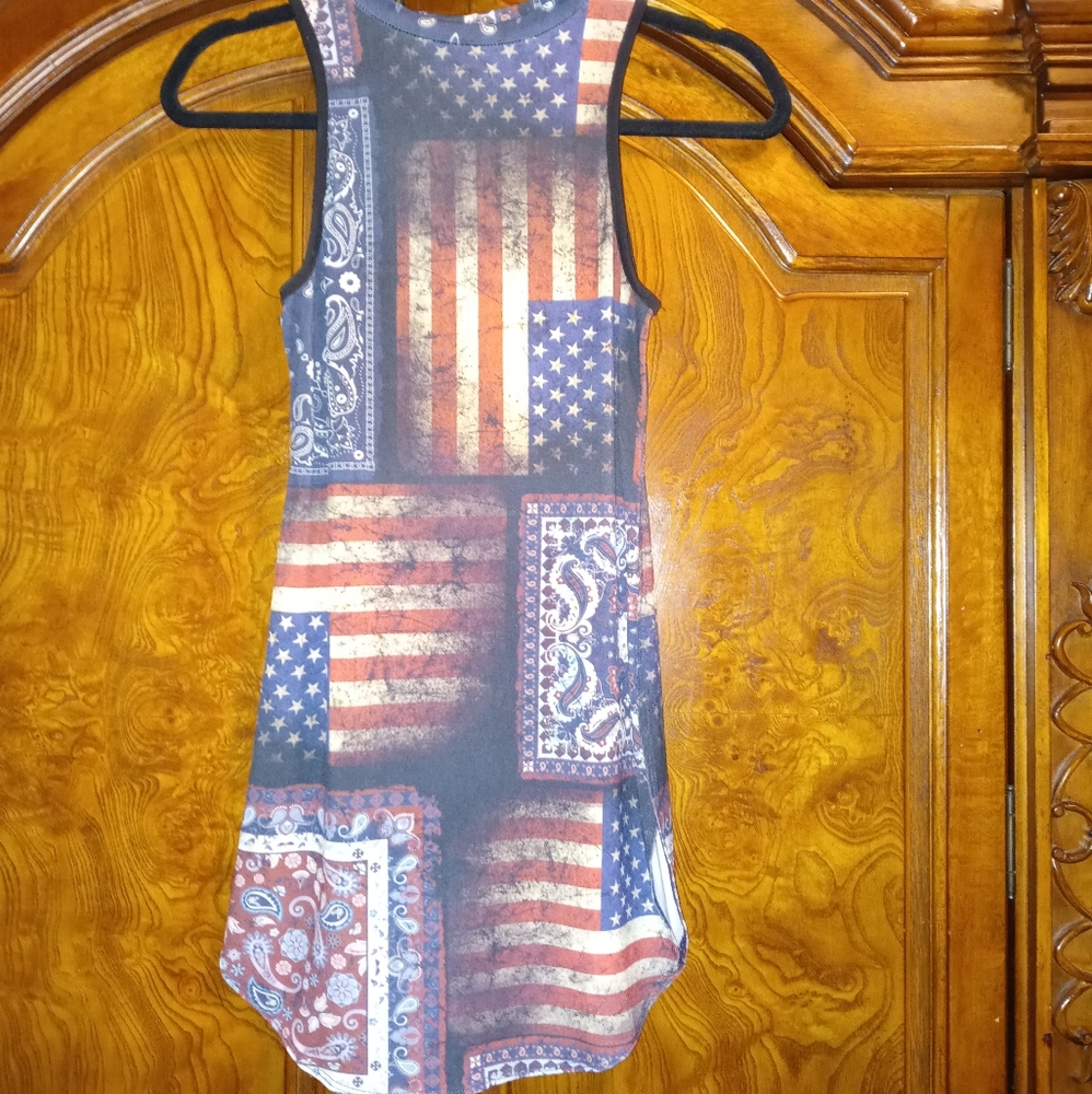 ❤️🤍💙paisley/flag tank top